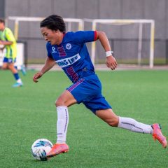 Seiya Kambayashi runs with the ball during the 2023 Round 2 NPL NSW Men's match between Manly United and Sydney Olympic at Cromer Park. Photo credit: Jeremy Denham